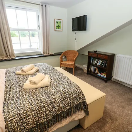 Alma House * Richmond (North Yorkshire)