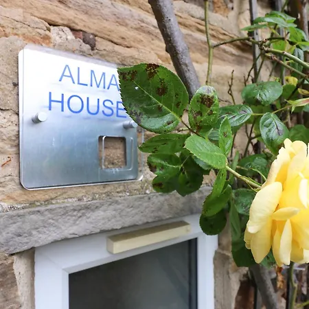 Alma House בית נופש