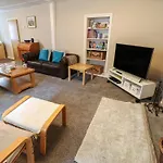 Alma House בית נופש *